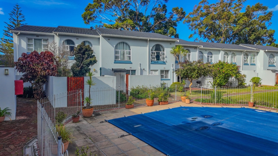 3 Bedroom Property for Sale in Plumstead Western Cape